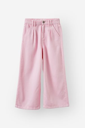 Pleat Front Relaxed Denim Jean