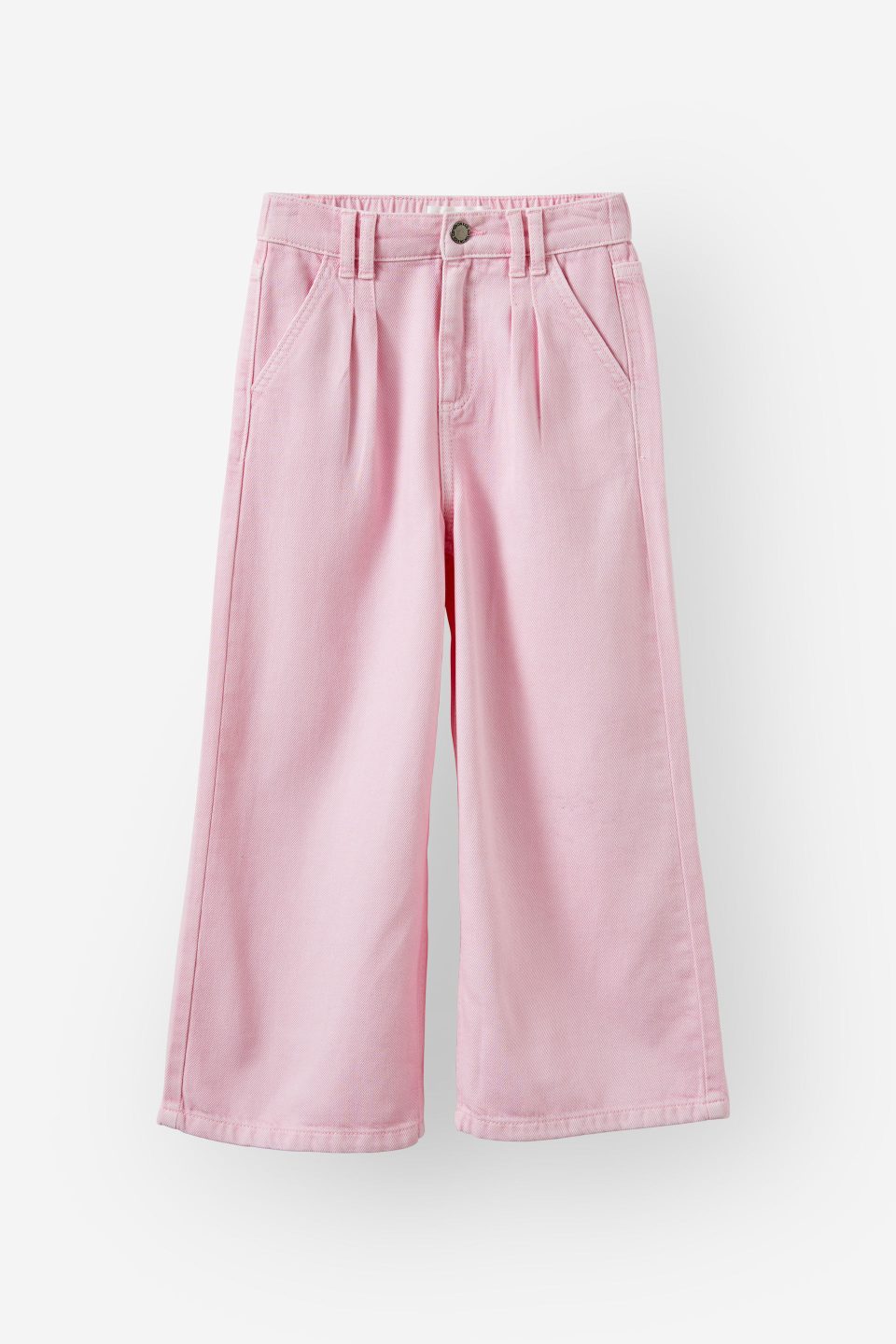 Pleat Front Relaxed Denim Jean