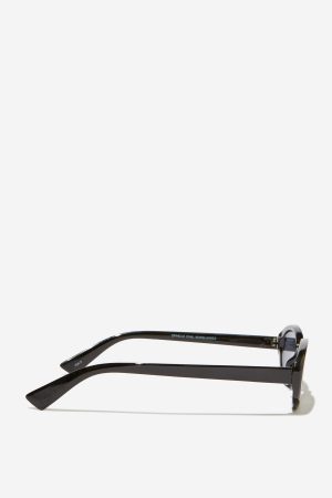 Ophelia Oval Sunglasses