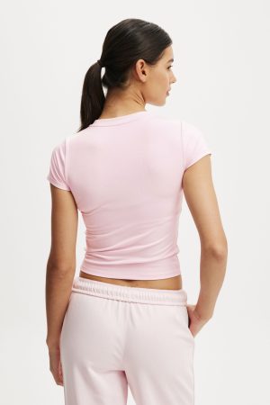 Ultra Soft Fitted Tshirt