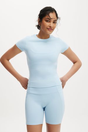 Ultra Soft Fitted Tshirt