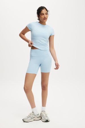 Ultra Soft Fitted Tshirt