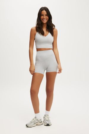 Ultra Soft Invisible Scrunch Shortie Short